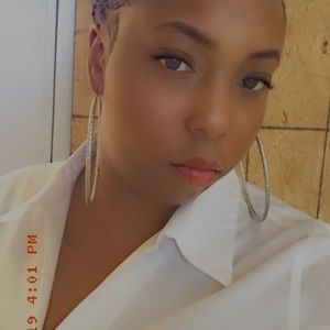 Meet your Posher, Atiya